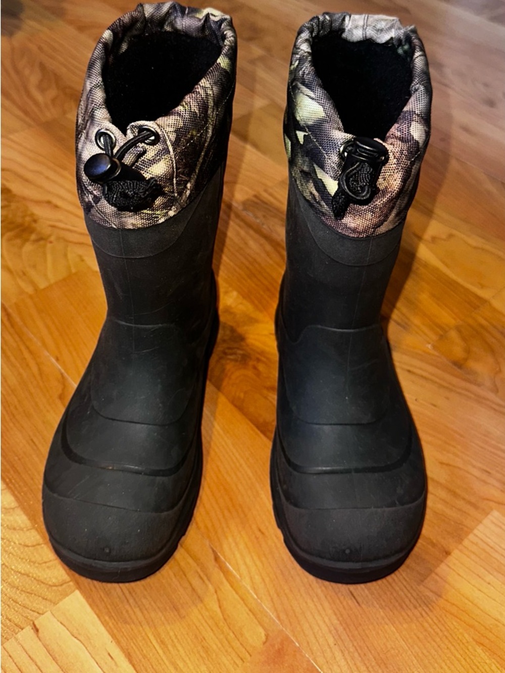 Kamik Snobuster Winter Snow Boots with Camouflage Cuff - Picture 3 of 6
